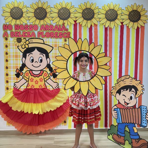 PAINEL GIRASSOL“NO NOSSO ARRAIÁ, A BELEZA FLORESCE - Imagem 8
