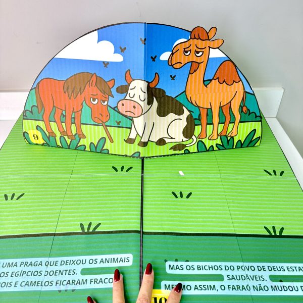 📖✨ Livro Gigante 3D: As 10 Pragas do Egito - Imagem 7