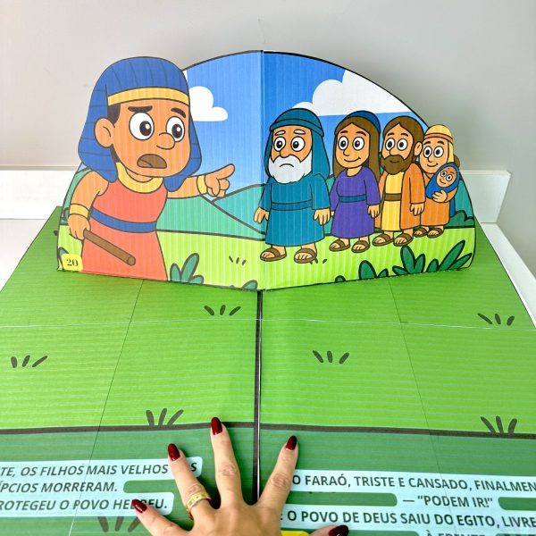 📖✨ Livro Gigante 3D: As 10 Pragas do Egito - Imagem 13