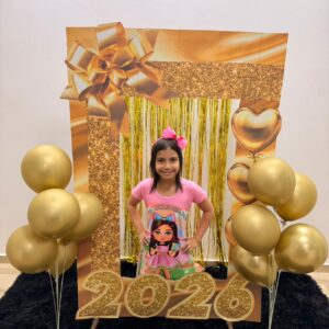 Moldura de Ano Novo 2026 Dourada.